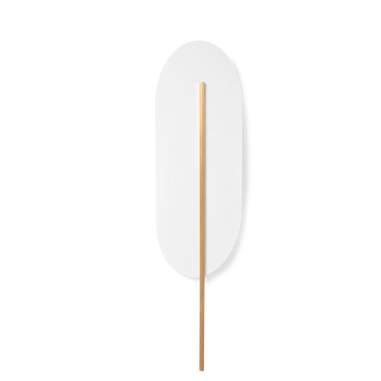 ROKKE weiße Wandlampe / Wandleuchter mit Messingdetails